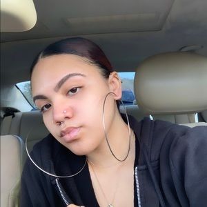 Meet your Posher, Anastasia